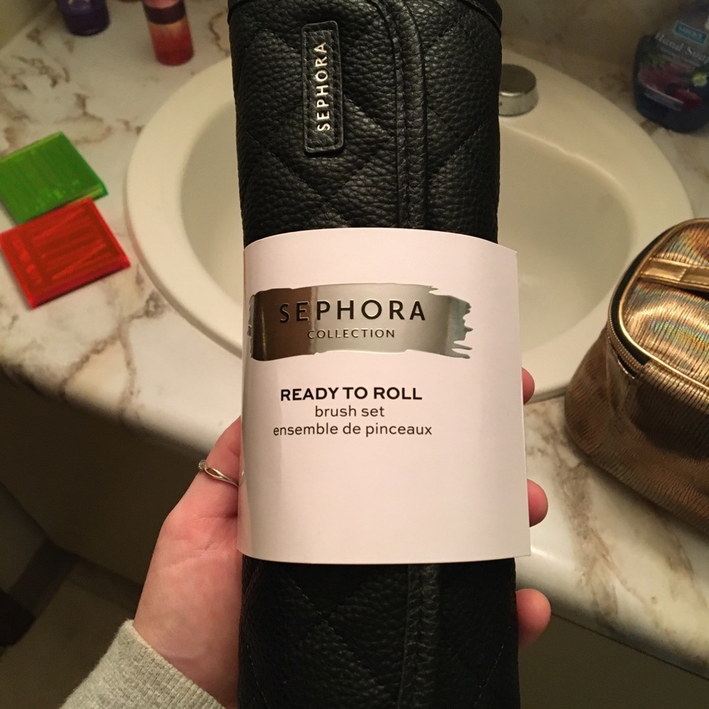 Sephora’s ready to roll brush set